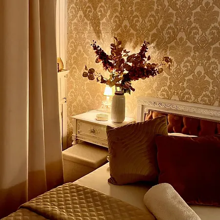 Csaky Palace 111 Daire